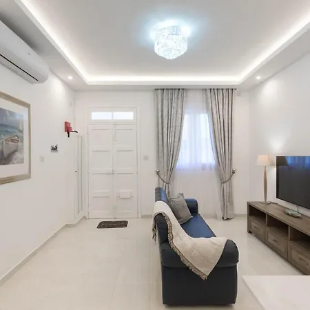 Serenity Apartment *